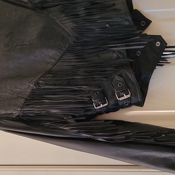 BERMANS 100% COWGIRL LEATHER JACKET.  THINSULATED ZIP VEST REMOVAL - Picture 8 of 14